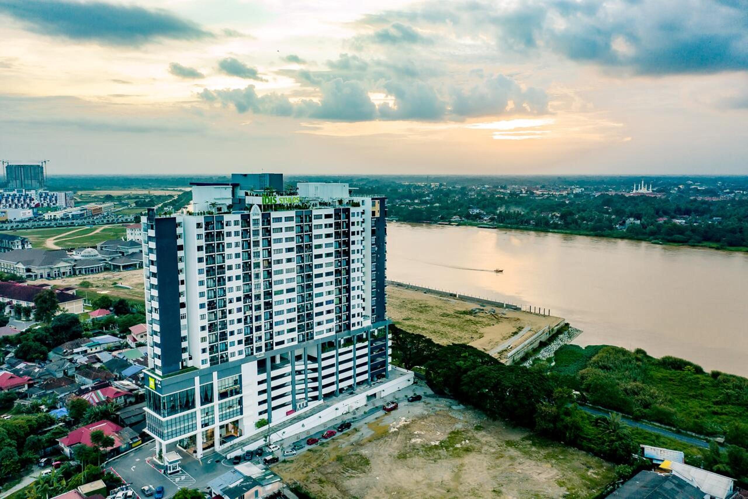 Hotel Ibis Styles Kota Bharu Exterior foto